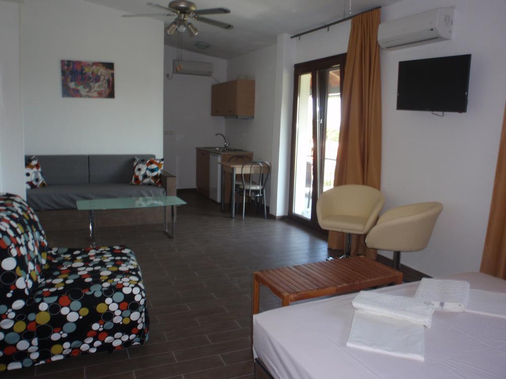 Petrouda'S Apartments Samothraki Ngoại thất bức ảnh