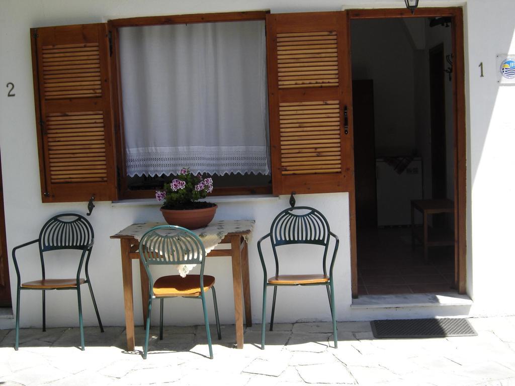Petrouda'S Apartments Samothraki Ngoại thất bức ảnh