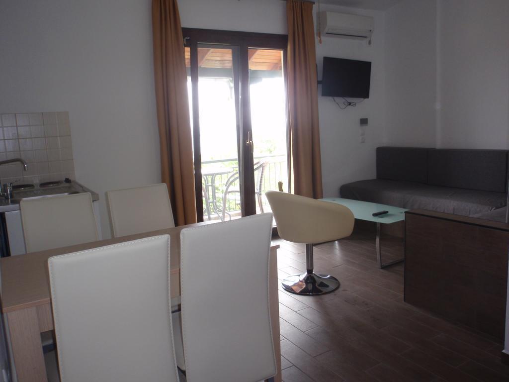 Petrouda'S Apartments Samothraki Ngoại thất bức ảnh