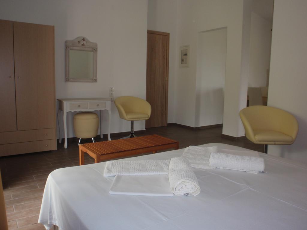 Petrouda'S Apartments Samothraki Ngoại thất bức ảnh